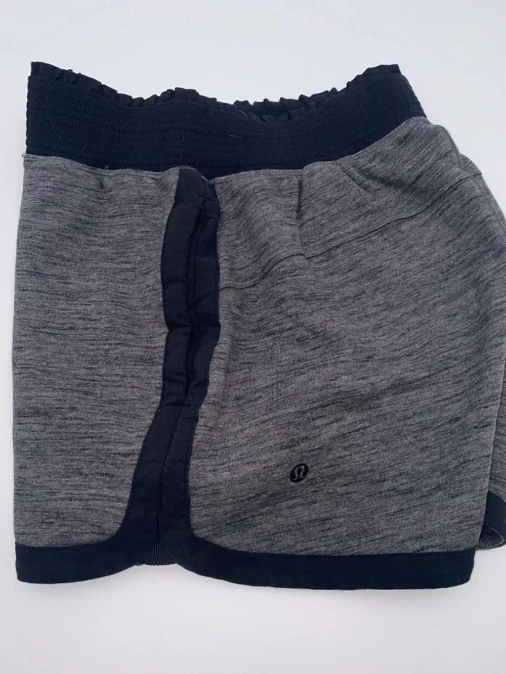 lululemon Varsity Heathered Gray Cotton shorts size 4 - Picture 6 of 8